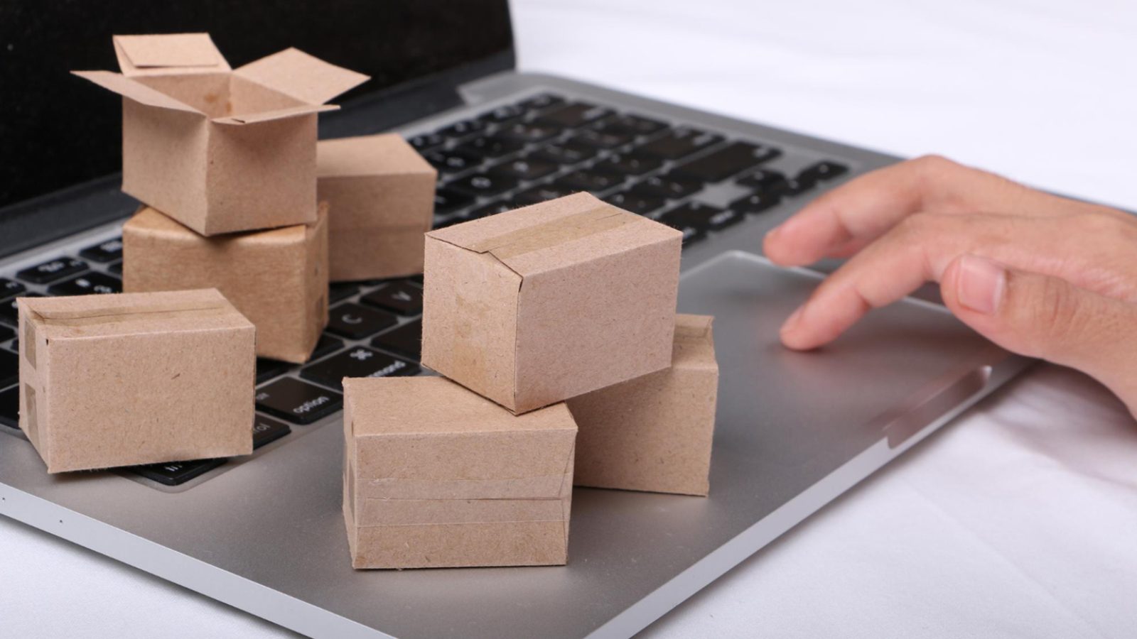 Comprehensive Guide To Amazon’s Ships In Product Packaging (SIPP) Program For Sellers